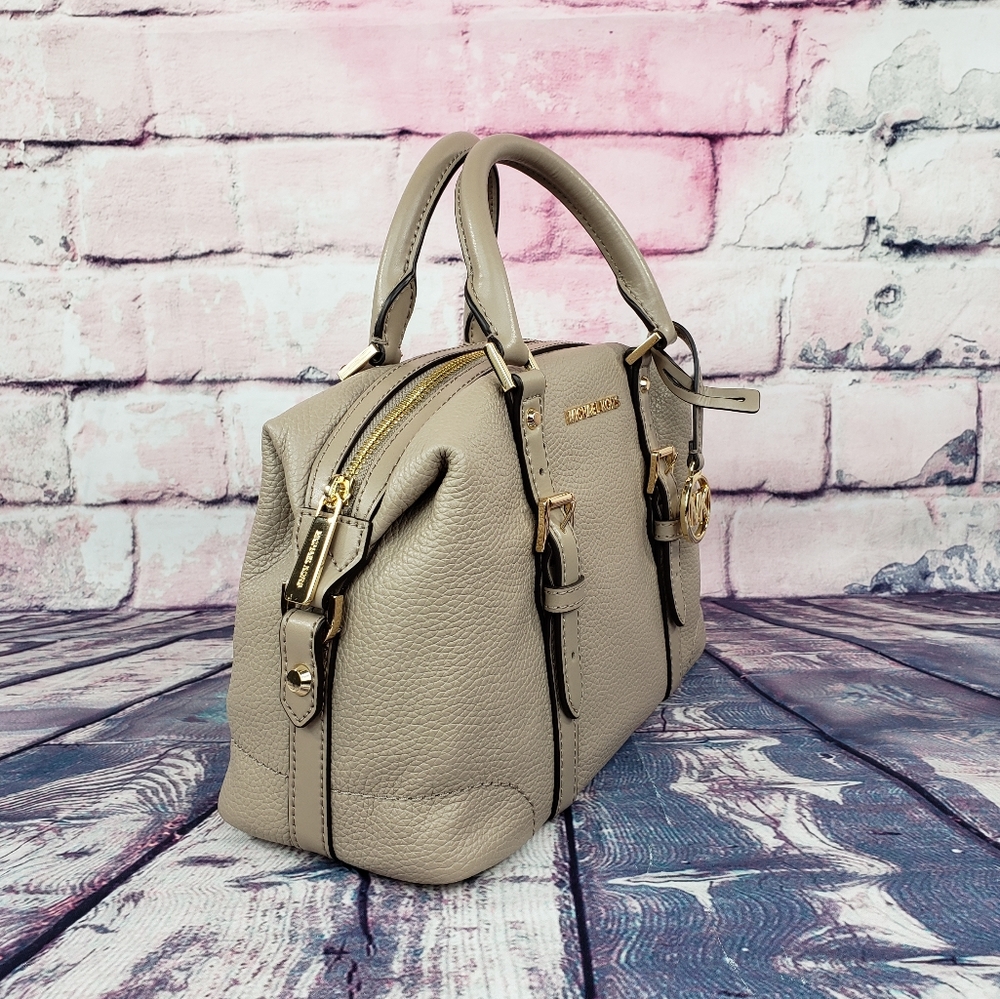 ⚠️LAST 1⚠Michael Kors Ginger SM Duffle Satchel Tan - Picture 2 of 7